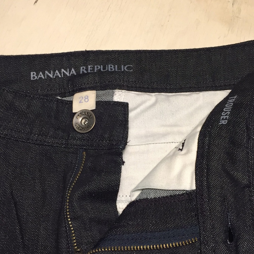 Women’s Banana Republic Jean Trousers.